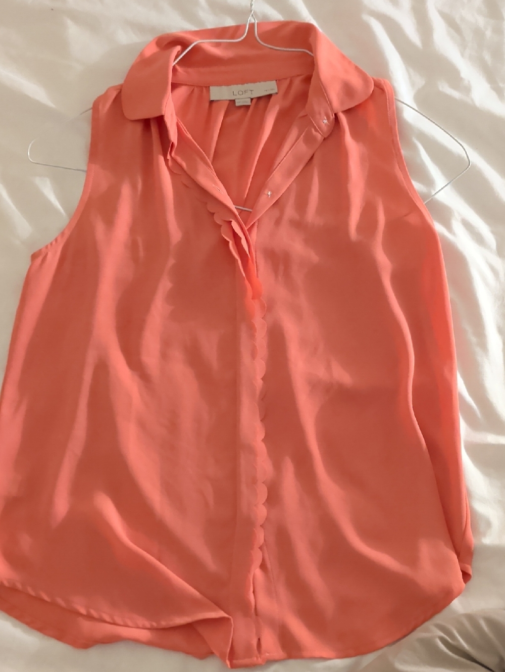 LOFT Coral Sleeveless Scallop-Trim Button Front Camisole